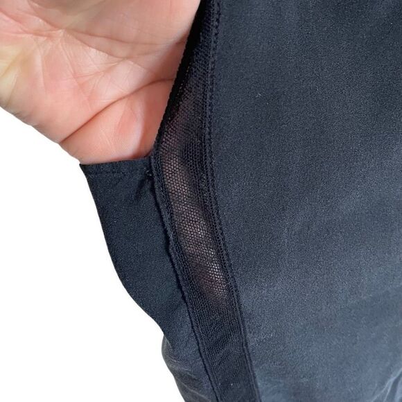 ALC Blouse Womens 0 Penny Lace Black Silk Blouse Sleeveless Dark Fairy Goth Work - Picture 4 of 6